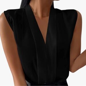 Candie's Black V-Neck Collar Blouse